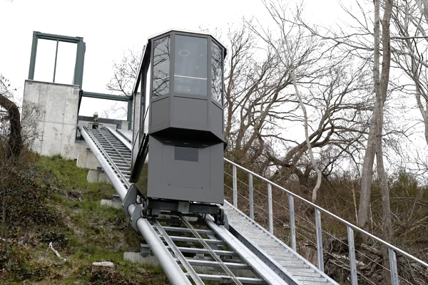 Yamaç ( Yatay ) Asansörü